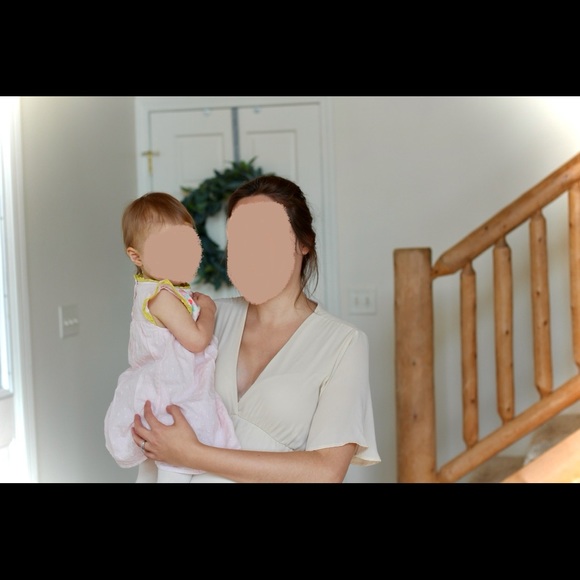 Beautiful Ivory chiffon bell sleeved maxi dress medium - Picture 5 of 8